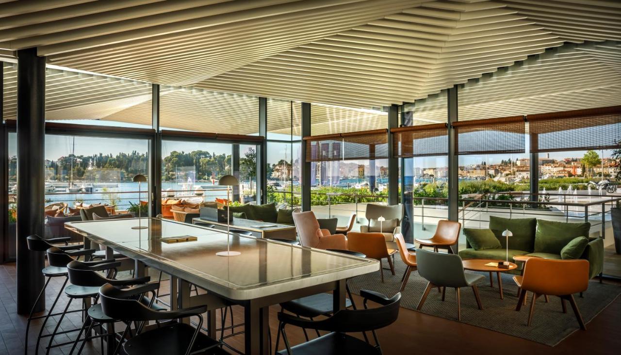 Grand Park Hotel Rovinj By Maistra Collection Esterno foto The interior of the lounge